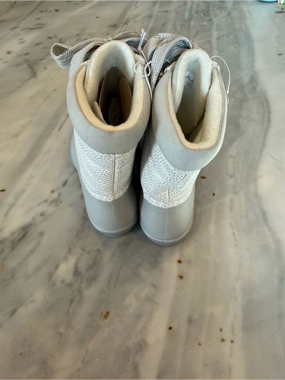 Justice White-Grey Lace-Up Duck Boots